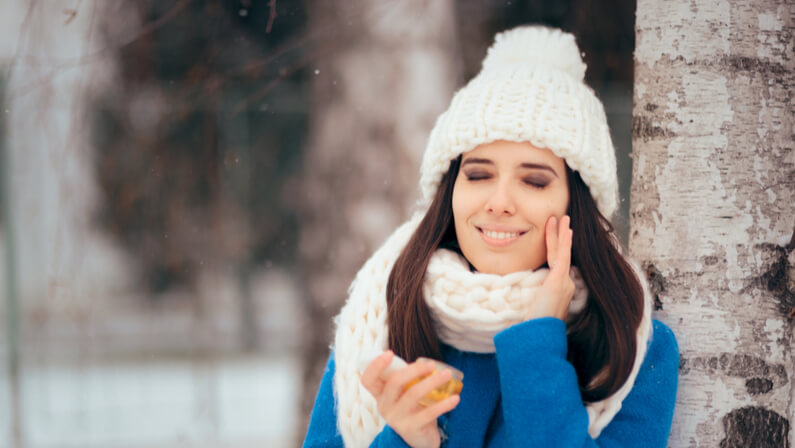 Protecting Your Skin in the Cold Weather