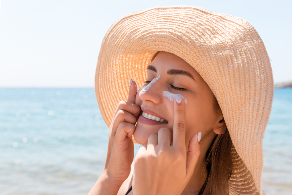 sunscreen is bad for oily skin - myth